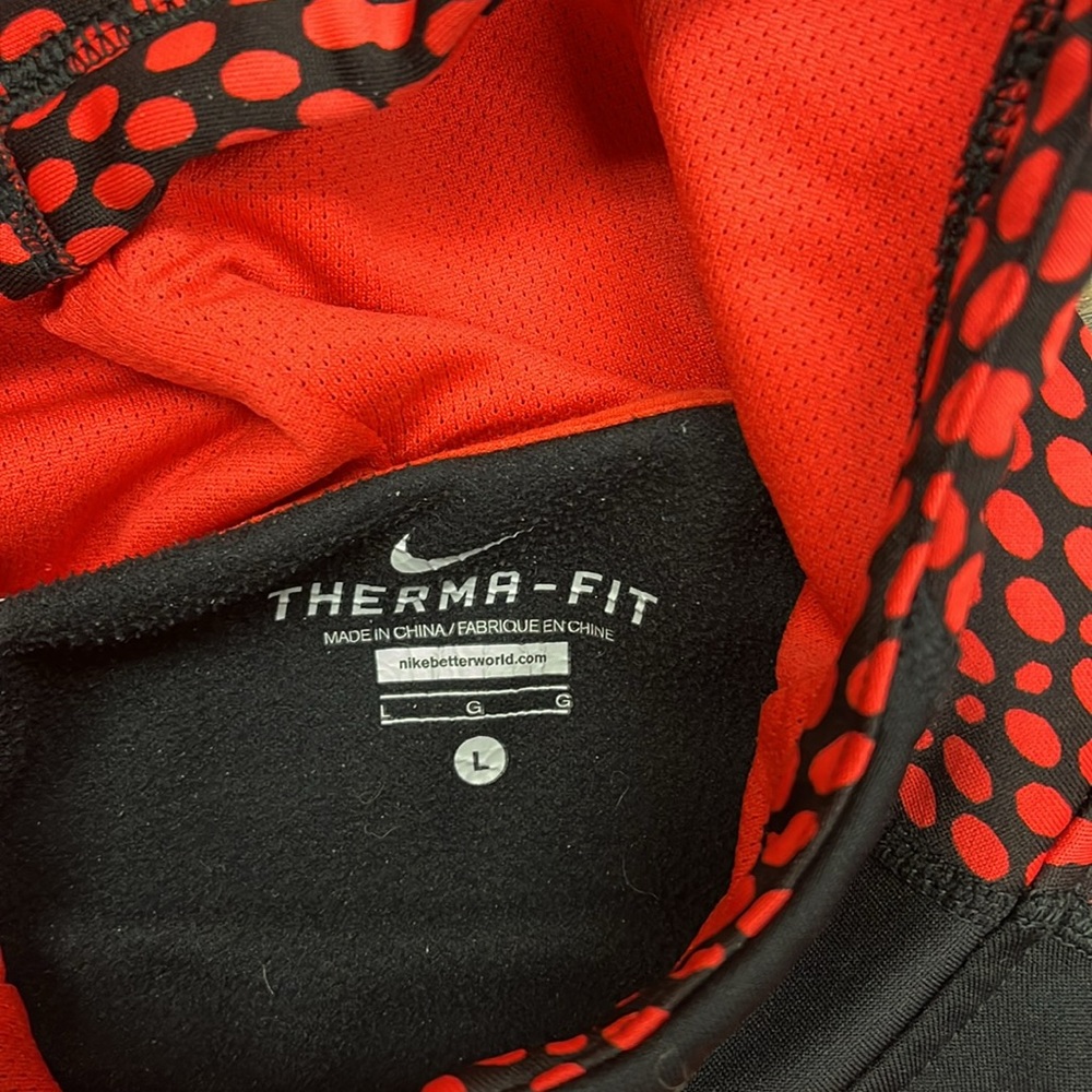 Nike ‘Just Do It’ Therma Fit Hoodie - Picture 4 of 4